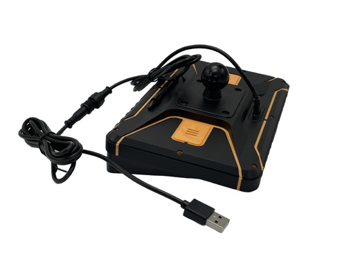 moto-ls75-zadni-strana-s-pripojenym-napajecim-kabelem-do-usb-A