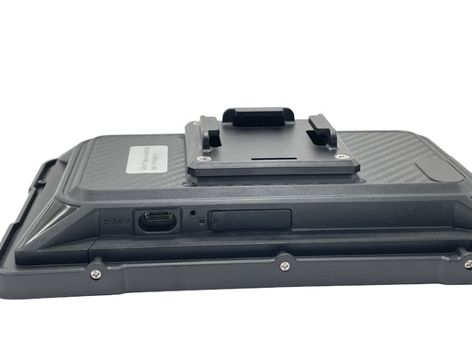 zada-navi-moto-drazka-vstup-usb-c-nap-slot-m-sd